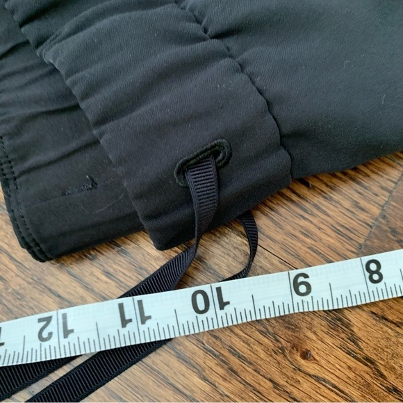 Lululemon On The Fly Pant Size 6 - Picture 6 of 10